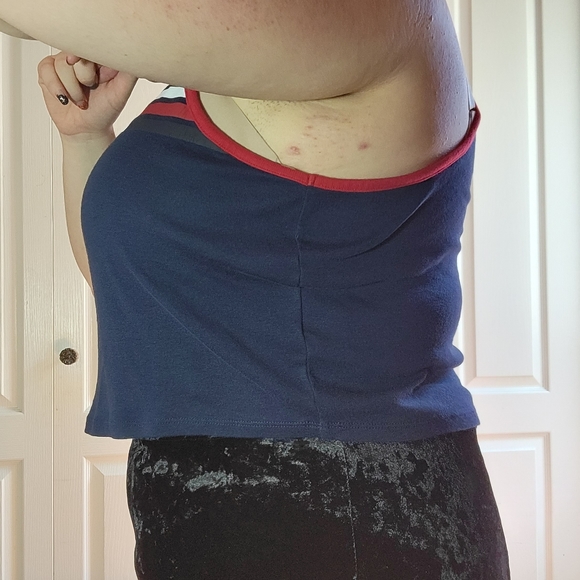 FREE WITH PURCHASE Navy Cropped Tank Top - Picture 3 of 5